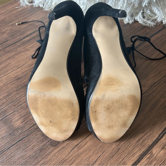 Steve Madden Black Lace-Up Gladiator Style Heels - Picture 7 of 10